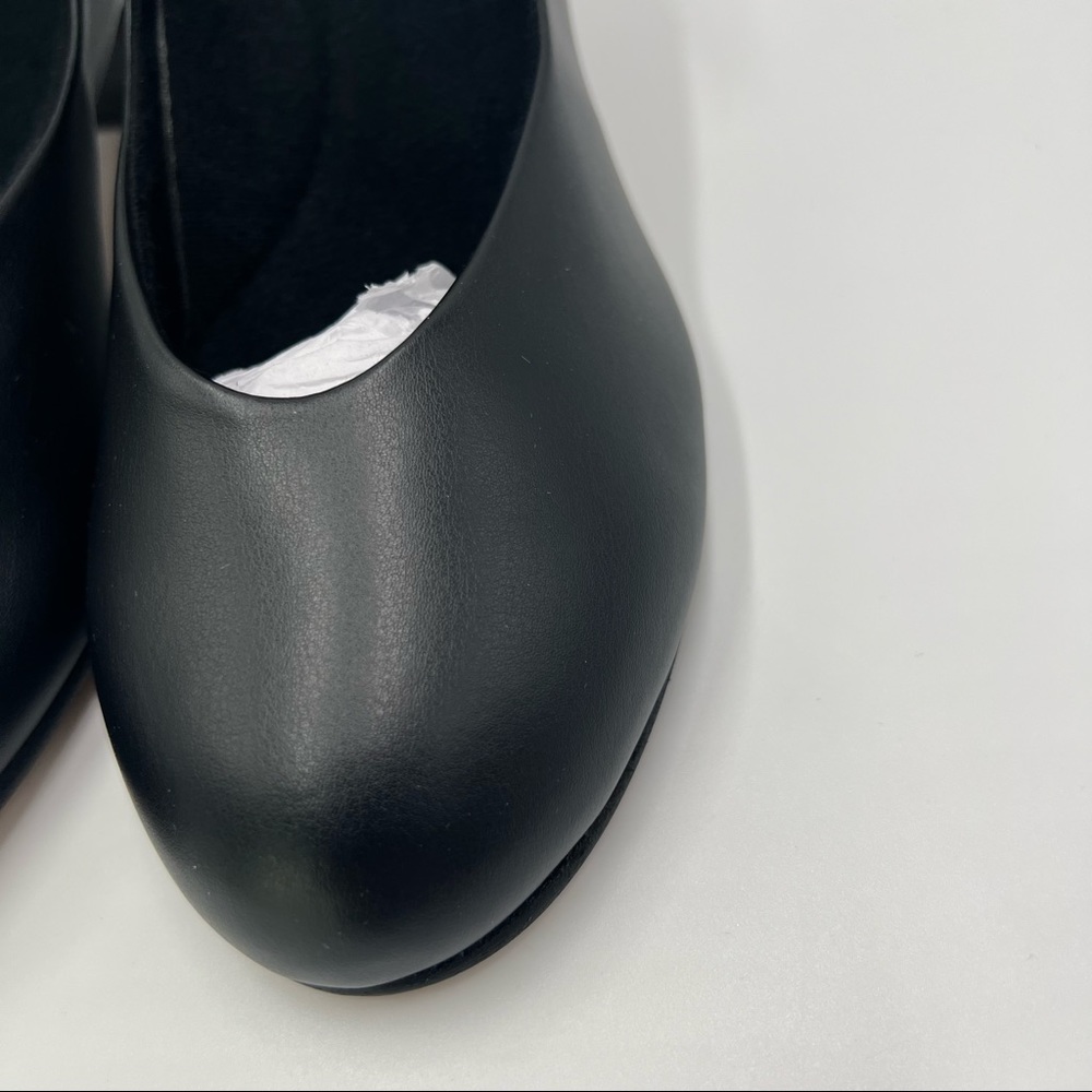 8.5W 8.5 WIDE Capezio Jr. Footlight Style # 550 Black Character Dance Shoes - Picture 5 of 14